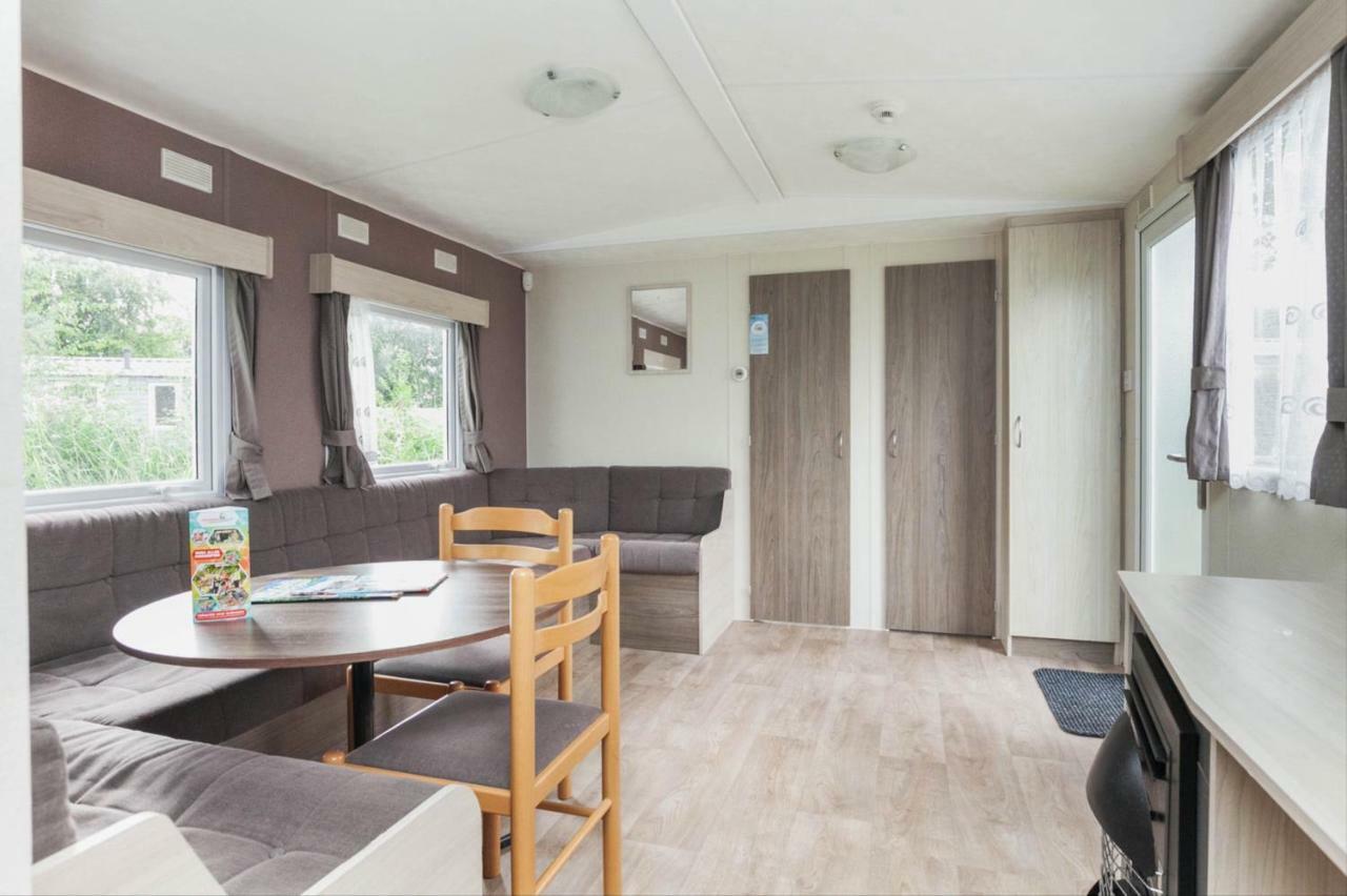 MB Zeeuwse Mobile Home Hoek Buitenkant foto